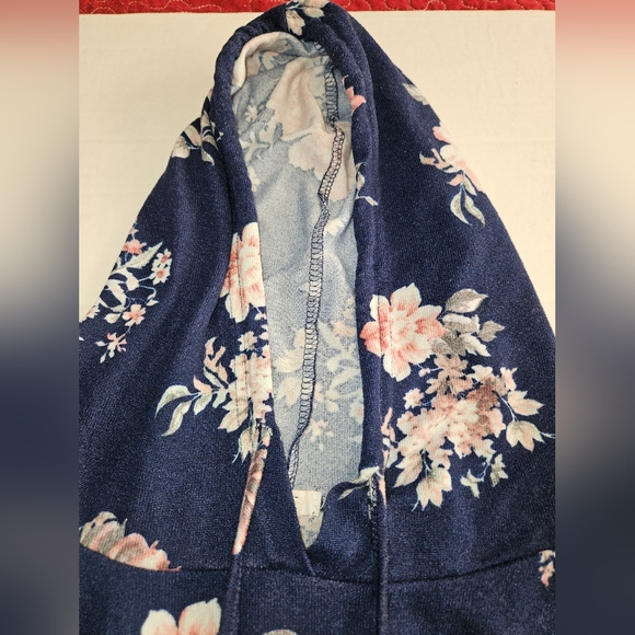 Ardene Floral Long Sleeve Top Hoodie - Picture 4 of 13